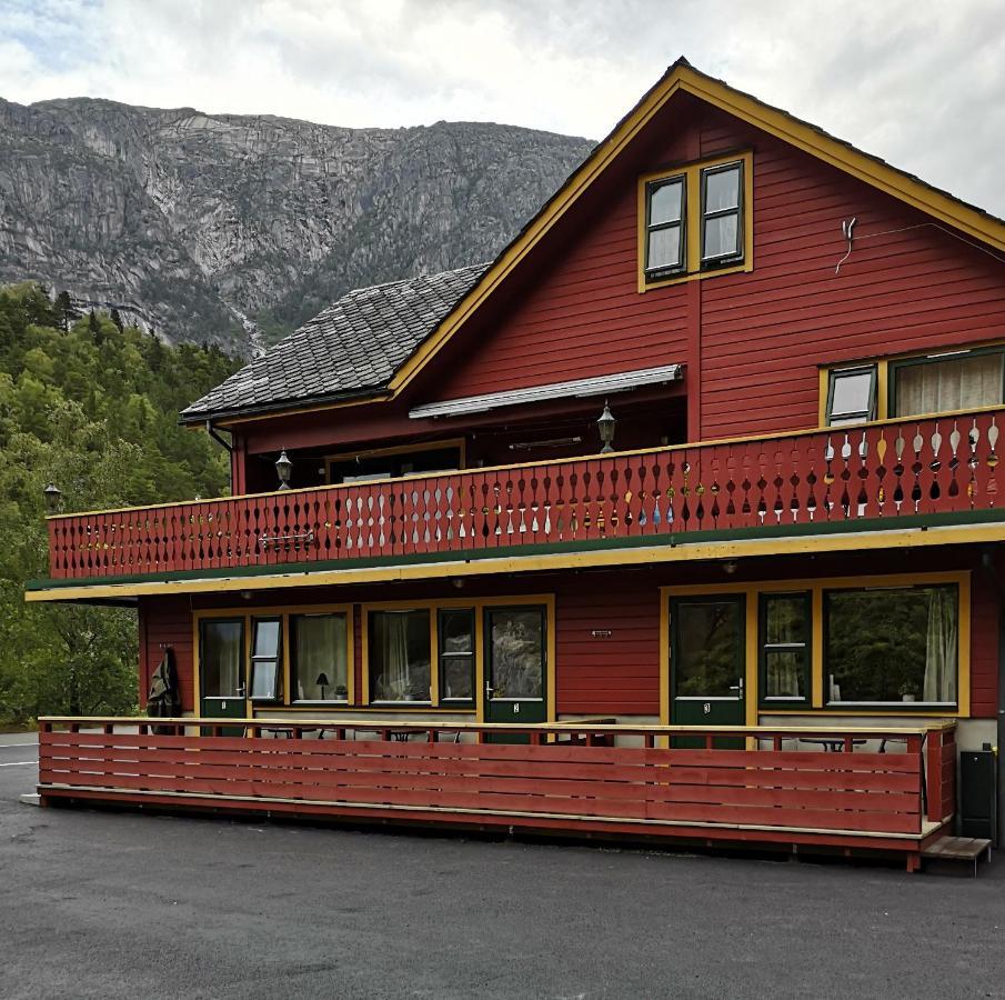 Kvamsdal Pensjonat 3 Eidfjord Eksteriør billede